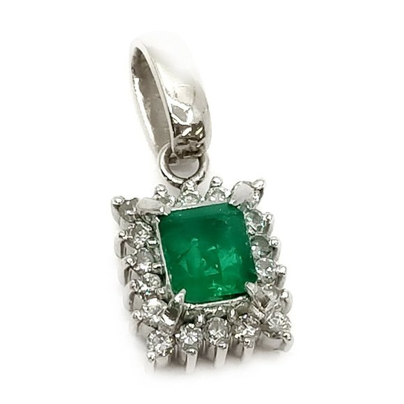 Jewelry - Jewelry Pendant Head Emerald 0.39ct Platinum swank